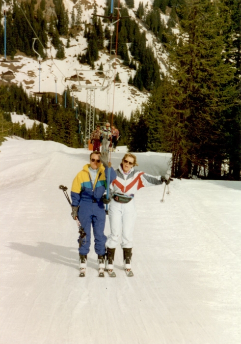 Gesamte Familie in Lenk …