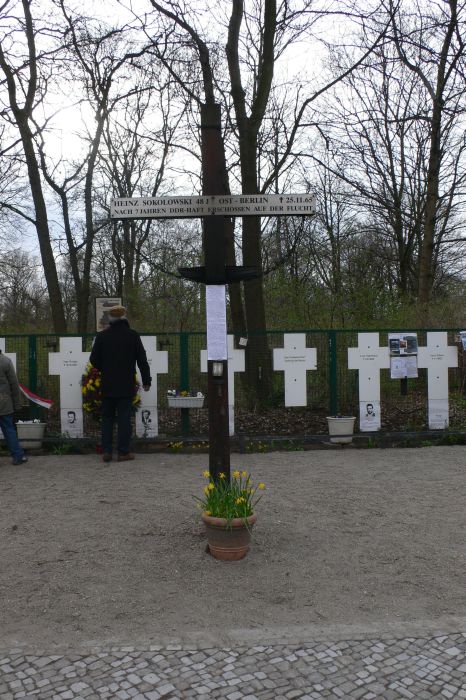 Mindestens 136 Tote an der …