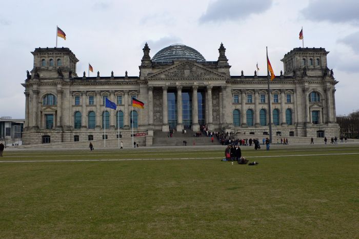 Der Reichstag, seit 1999 …