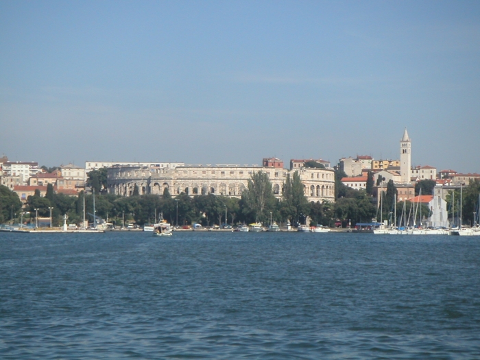 Pula mit dem großen …
