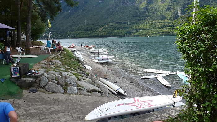 Die Surflehrer haben die …