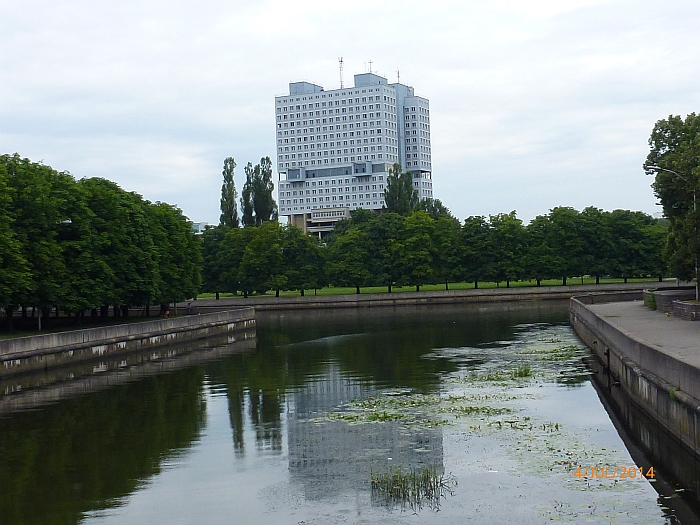 Das Haus der Räte, ein Beton- ...