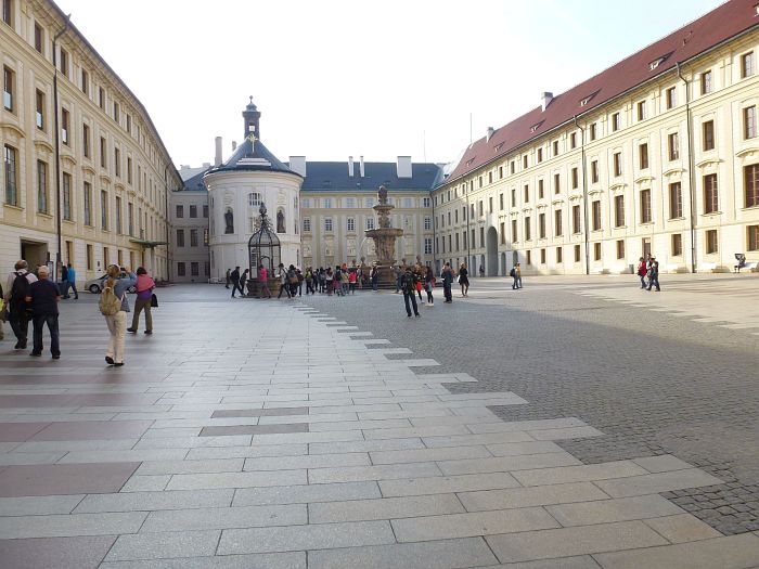 Der Neue Königliche Palast ...