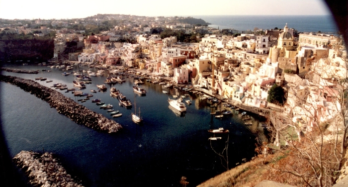 Procida im Golf von Neapel …