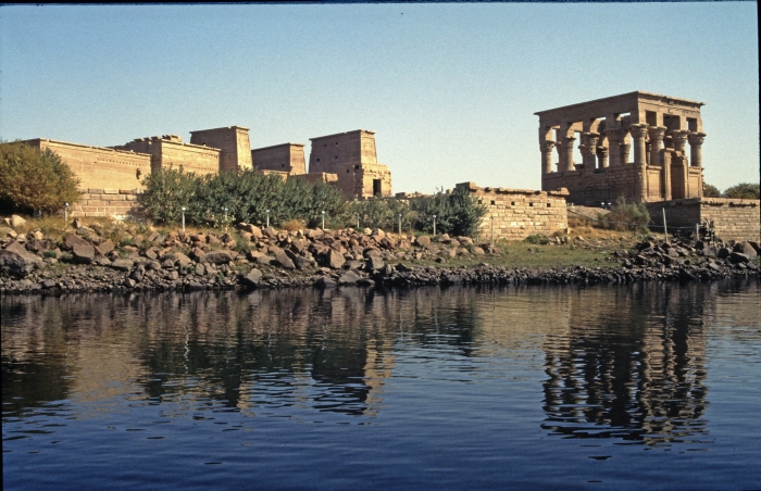 Der Tempel Philae steht …